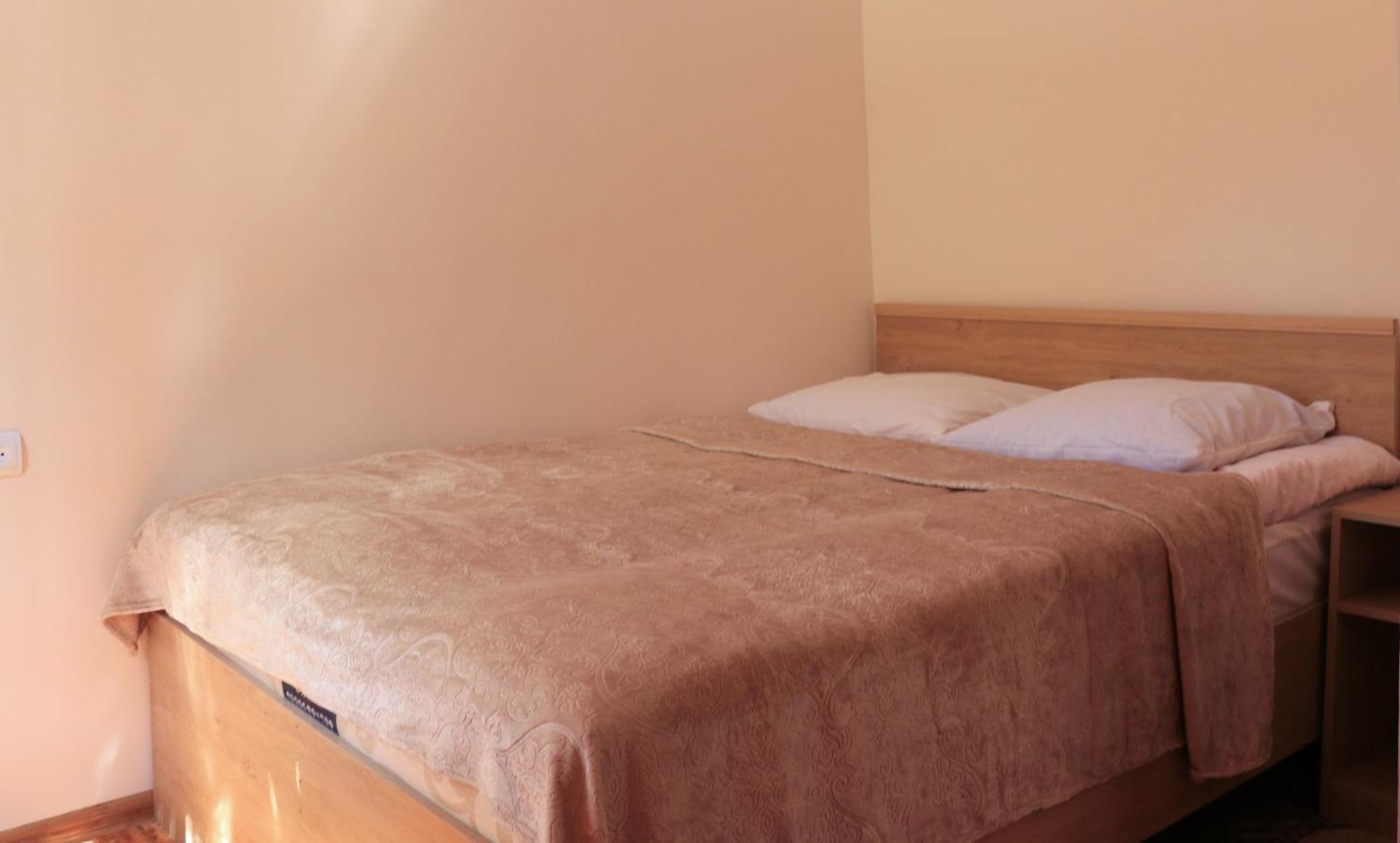 Legend Guest House Artabuynk Экстерьер фото