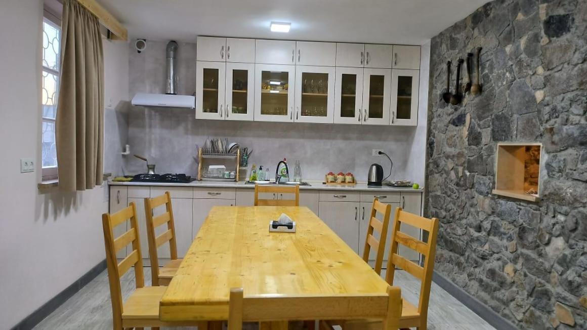 Legend Guest House Artabuynk Экстерьер фото