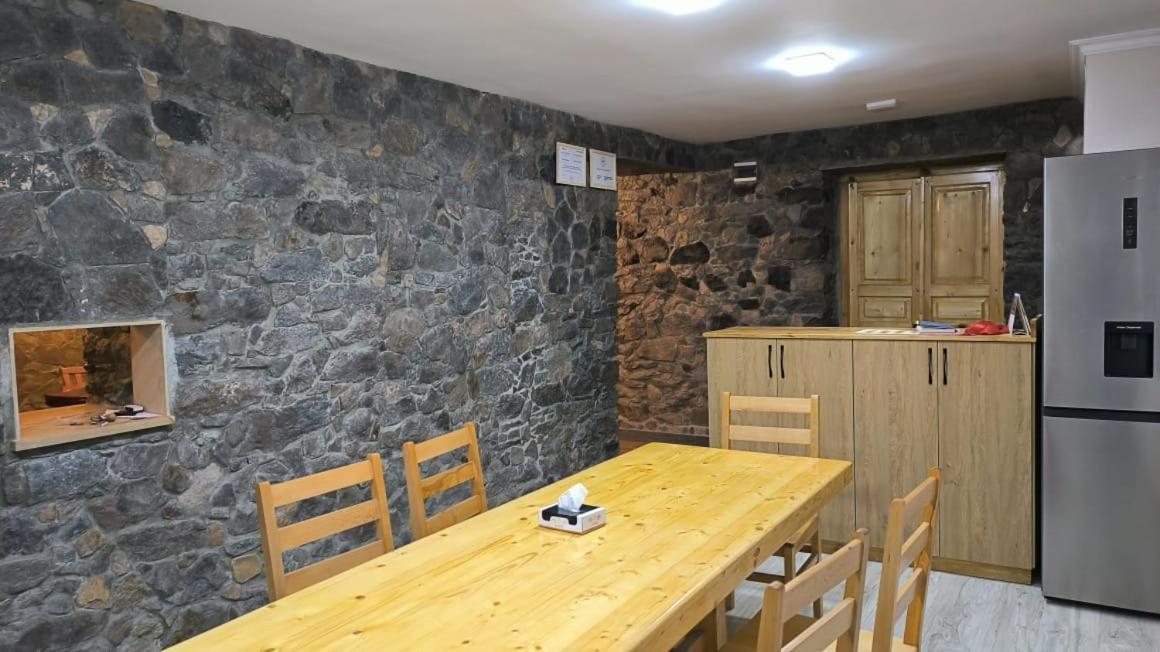 Legend Guest House Artabuynk Экстерьер фото